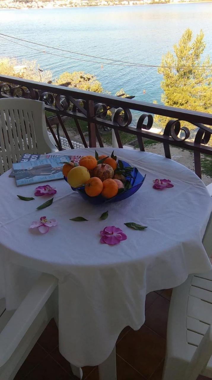 Apartments Vini Τρογκίρ Εξωτερικό φωτογραφία